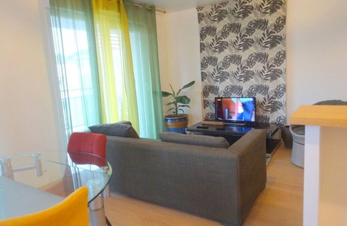 Cesson-Sevigne Apartment | Ambiance Zen-coloving-télétravail