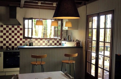 Saint-Martin-le-Beau Ski Chalet | Amboise and Chenonceau: Chalet with wood fire