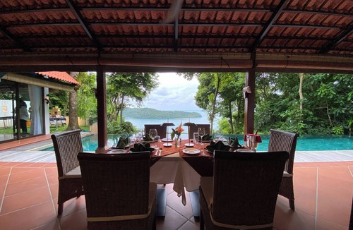 Pantai Tengah Apartment | Ambong Pool Villas