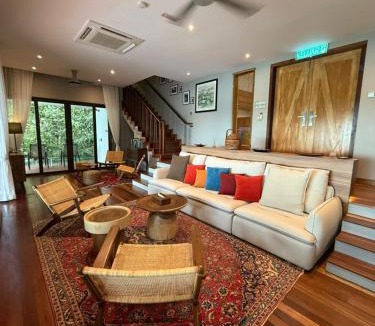 Pantai Tengah Villa | Ambong Pool Villas - Private Pool