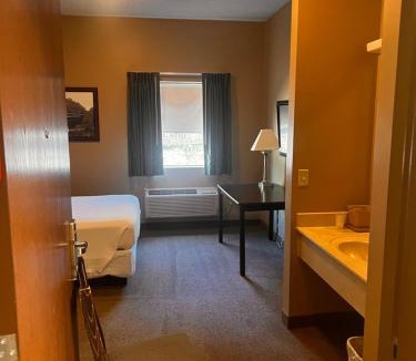 Ambridge Hotel | Ambridge Inn