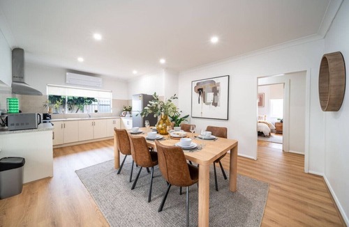Payneham House | Ambrosia - Designer 3BR WiFi