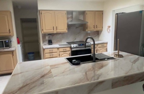 Gallup House | Ameera's Place Charming 3-bedroom house in beautiful Gallup with AC