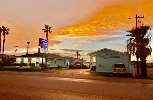 Port Aransas Hotel | Amelia's Landing