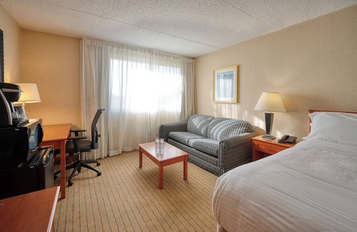 Southwest Calgary Hotel | Amenida Residences + Hotel n