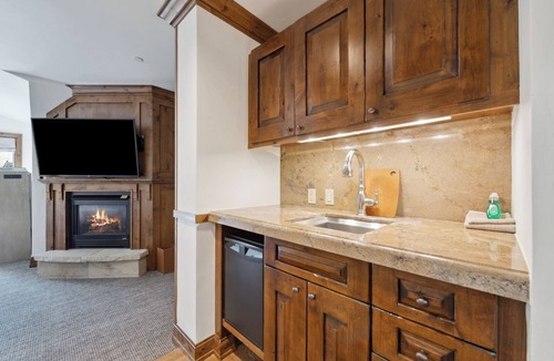 Downtown Resort | Amenities, Fireplace, Hot Tub, Fire Pit, Downtown