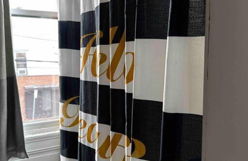 Newbold Apartment | Amenity filled cozy studio