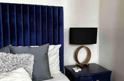 Newbold Apartment | Amenity filled cozy studio