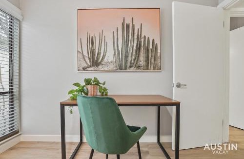 Brentwood Apartment | Amenity Heavy Serene Apt in Convenient Location