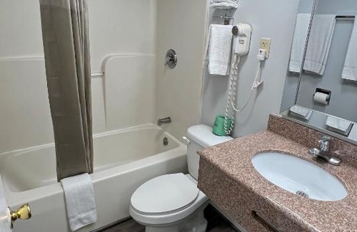 Rohrerstown Hotel | America's Best Value Inn Lancaster