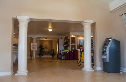 Braeburn Hotel | America's Inn Houston