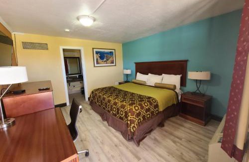 Tulsa Hotel | America's Value Inn