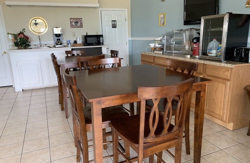 Port O Connor Hotel | American Inn and Suites