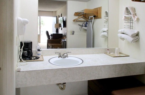 Jasper Hotel | American Inn and Suites