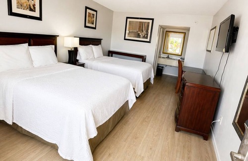 Jasper Hotel | American Inn and Suites
