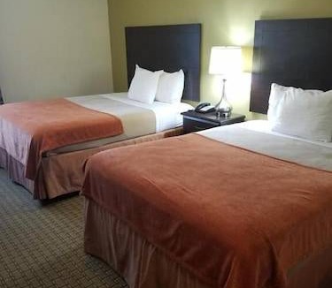 Madill Hotel | American Inn Madill