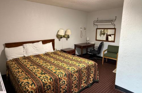 Many Hotel | American Inn Motel