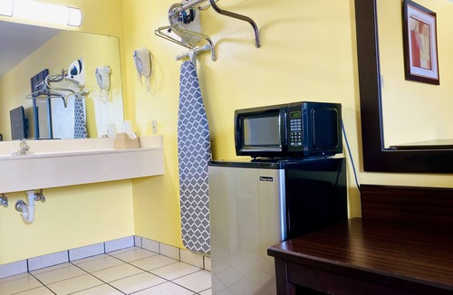 Kinder Hotel | American Inn of Kinder