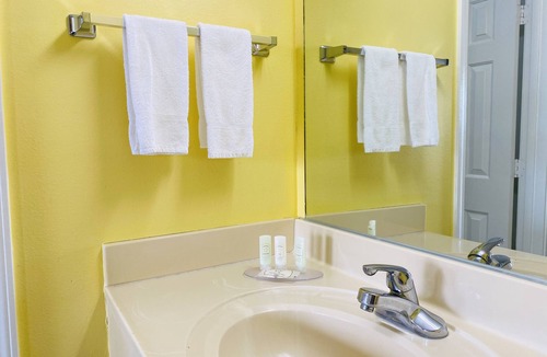 Kinder Hotel | American Inn of Kinder