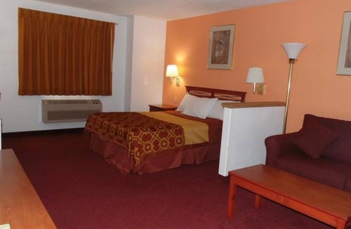 Boone Hotel | American Inn & Suites