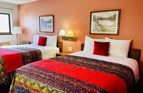 Ozark Hotel | American Inn