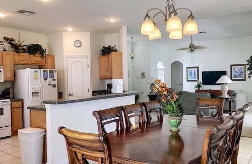 West Haven House | American Manor: Private Pool/Spa and 24/7 Support!
