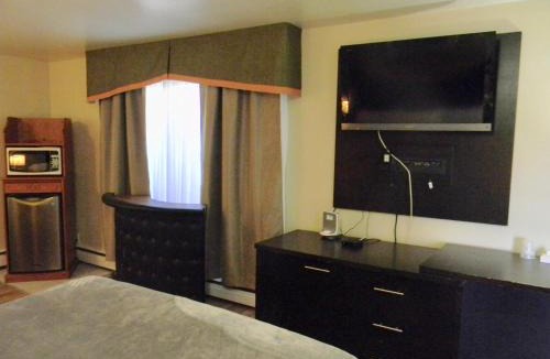 Argyle Hotel | American Plaza Motel