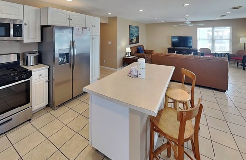 Jamaica Beach Cottage | American Pride by Ryson Vacation Rentals