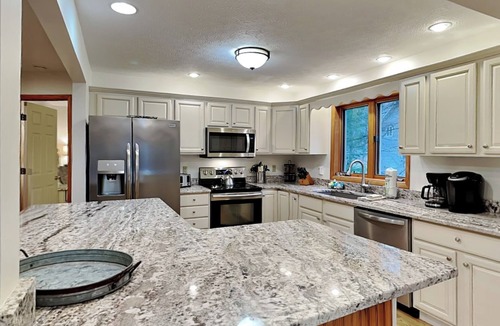 Blakeslee House | American Pride | Dog Friendly, Dock Slip, Hot Tub