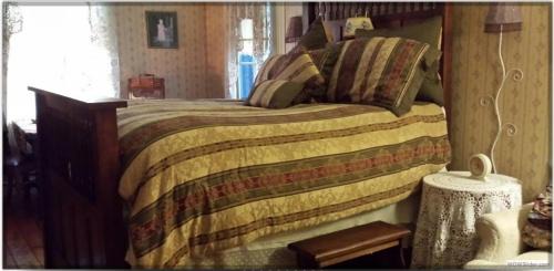 Georgetown Hotel | American River Inn