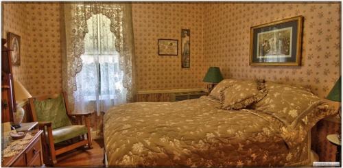 Georgetown Hotel | American River Inn