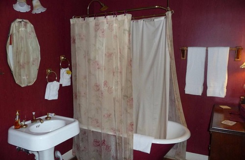 Georgetown Bed & Breakfast | American River Inn