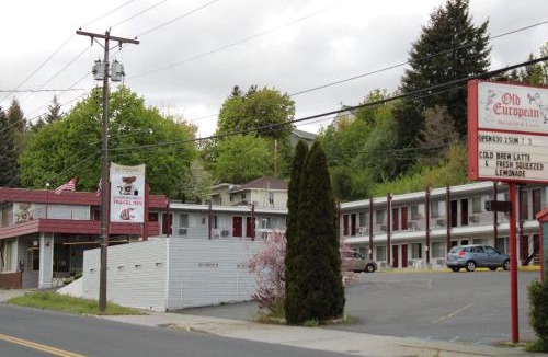 Pullman Hotel | American Travel Inn