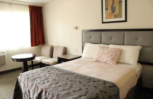 Pullman Hotel | American Travel Inn