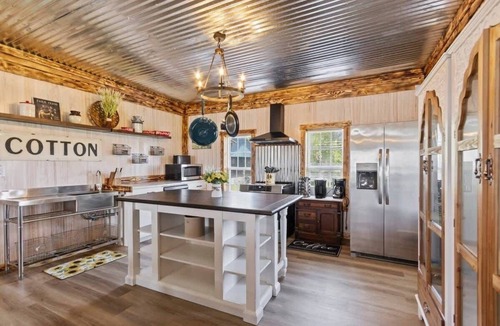 Valley Head House | Americana Farm Getaway