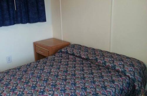 Avenel Hotel | Americana Motel