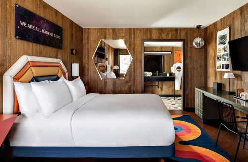 Flagstaff Hotel | Americana Motor Hotel
