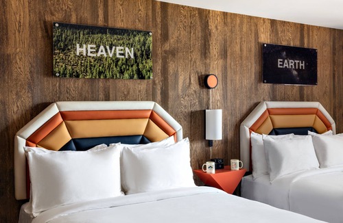 Flagstaff Hotel | Americana Motor Hotel