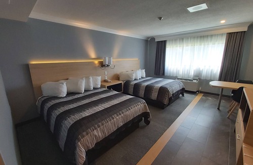 Niagara Falls Resort | Americana Waterpark Resort and Spa
