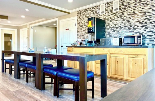 Blytheville Hotel | Americas Best Value Inn Suites & Studios Blytheville by Sonesta