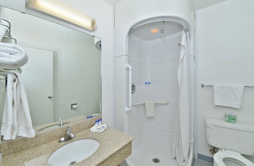 Amarillo Hotel | Americas Best Value Inn Amarillo Airport