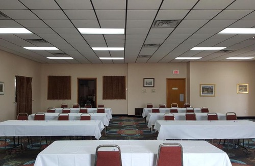 Nevada Hotel | Americas Best Value Inn and Suites - Nevada