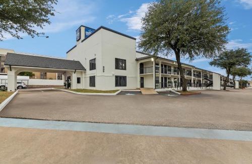 North Loop Hotel | Americas Best Value Inn Austin