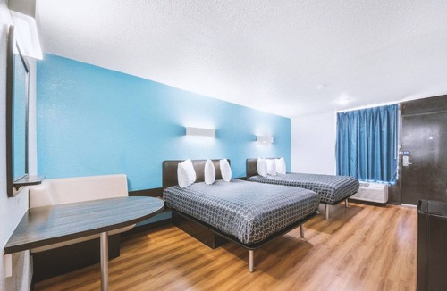 Beeville Hotel | Americas Best Value Inn Beeville