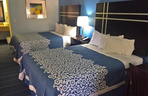 Bishop Hotel | Americas Best Value Inn Bishop Kingsville