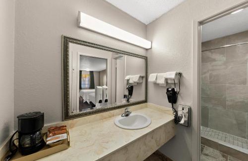 Bonham Hotel | Americas Best Value Inn Bonham