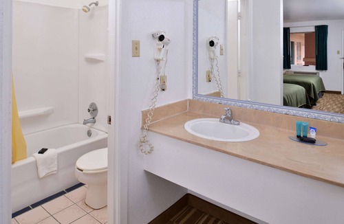 Clute Hotel | Americas Best Value Inn Clute Lake Jackson