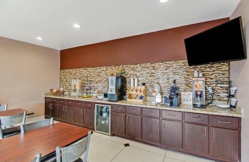 Barker Hotel | Americas Best Value Inn - FM 529