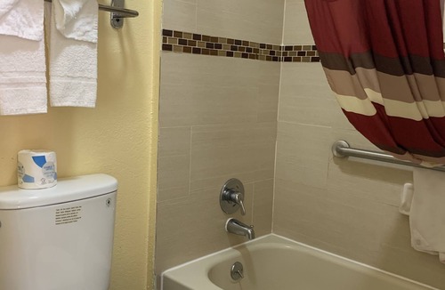 Forest Hotel | Americas Best Value Inn Forest