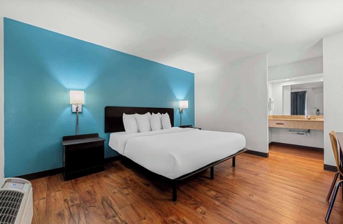 Hamilton Hotel | Americas Best Value Inn Hamilton